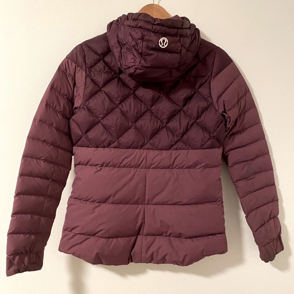 Lululemon lightweight down jacket size 6